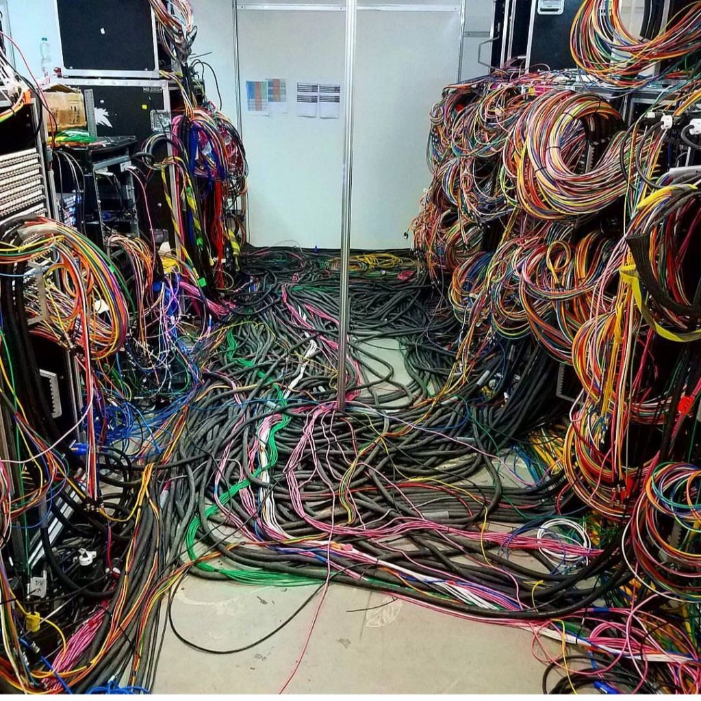 how does riot games esports infrastructure team manage global servers 1754809243 GameOLL